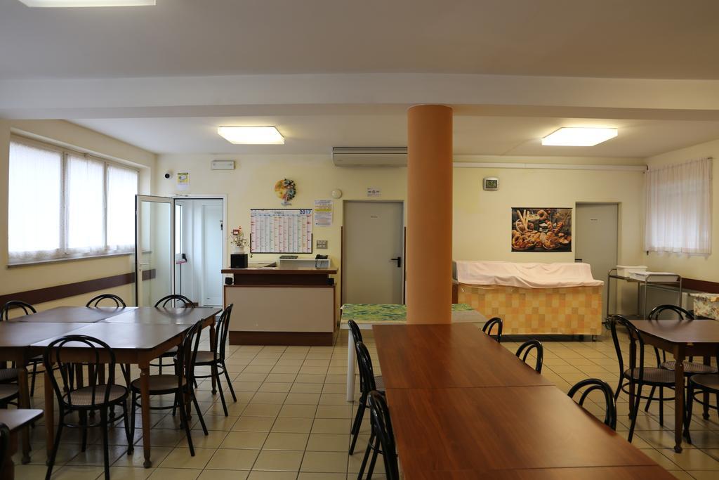 Ostello Della Gioventu Benacus Riva del Garda Dış mekan fotoğraf